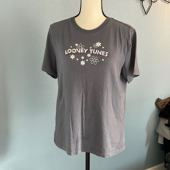 Looney Tunes Feminine Tee - Picture 1 of 5